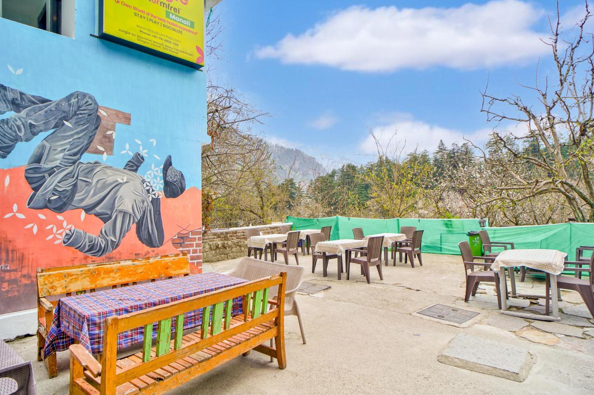 Jungle By Sturmfrei Manali Hostel Buitenkant foto